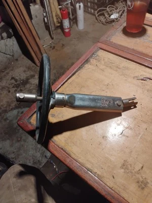 Ajustador de respaldo de rueda 5/8 PIN velero; herrajes para velero - aparejo de yates Foto 1 de 3