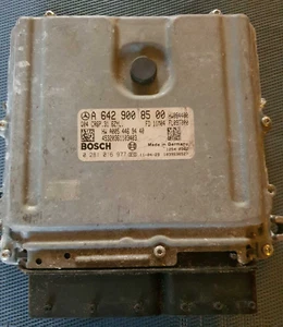ECU ENGINE MERCEDES 0281016977, A6429008500 //FAST COURIER - Picture 1 of 1