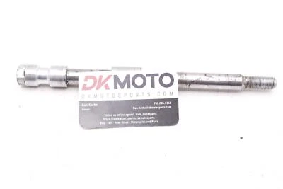 86 HONDA MAGNA 700 VF700C OEM LLANTA DELANTERA EJE PIVOTE PERNO R1.BX26 Foto 1 de 4