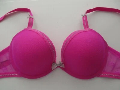 Betsey Johnson 723605 ‘Daisy Mesh’ Plunge UW Bra Hotpink 32DD $42 B250HP32DD   - Image 1 of 4