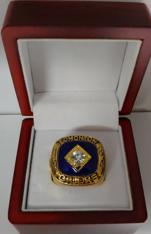 Wayne Gretzky - 1984 Edmonton Oilers Stanley Cup Ring With Wooden Display Box Cover