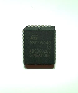 M50FW040K1 512Kbx8 FWH Flash memory PLCC-32 STMicro genuine part x1 pcs - Picture 1 of 1
