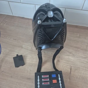 2004 Hasbro Star Wars Darth Vader Mask Helmet Voice Changer Works check out vid - Picture 1 of 9