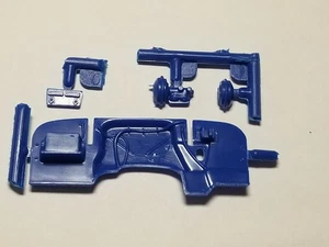 77 Jeep CJ-7 FIREWALL HAUPTZYLINDER BATTERIE für Revell Monogram 1:24 Modellbausatz - Bild 1 von 9