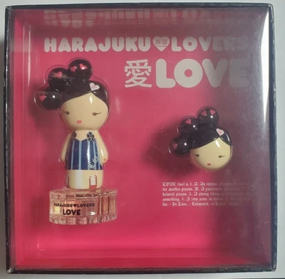 Conjunto de presente HARAJUKU LOVERS 2 peças (EDT 1,0 oz/30 ml e perfume 1,2 g/0,04 oz) - Imagem 1 de 3