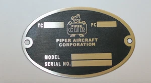 Ancienne plaque de données ovale ovale Piper Cub DEA nécessaire cellule, inox, gravée à l'acide - Photo 1/1