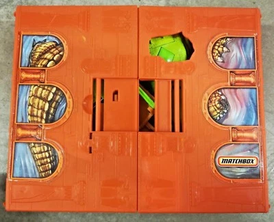 Matchbox CROC ADVENTURE Pop Up Play Set Case Toy Mattel Parts or Repair w/ Sound - Image 1 of 4