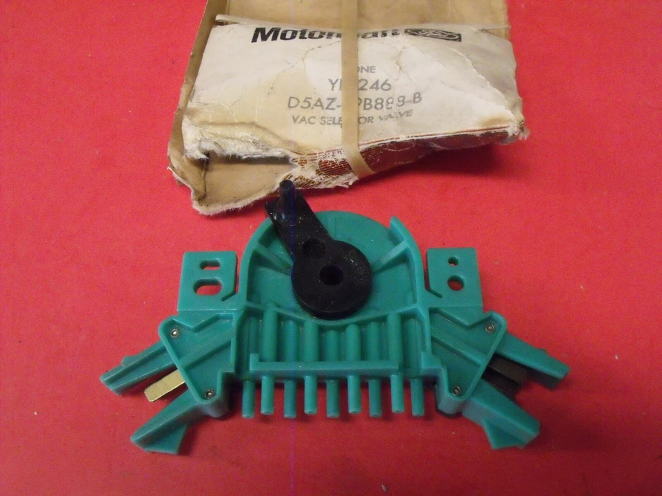 Ford Galaxie LTD 1975 calentador vacío válvula selectora D5AZ-19B888-B nuevo de lote Foto 1 de 1