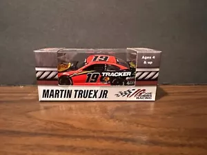 Martin Truex Jr. 2020 #19 Bass Pro Shops Camry 1/64 NASCAR - Foto 1 di 3
