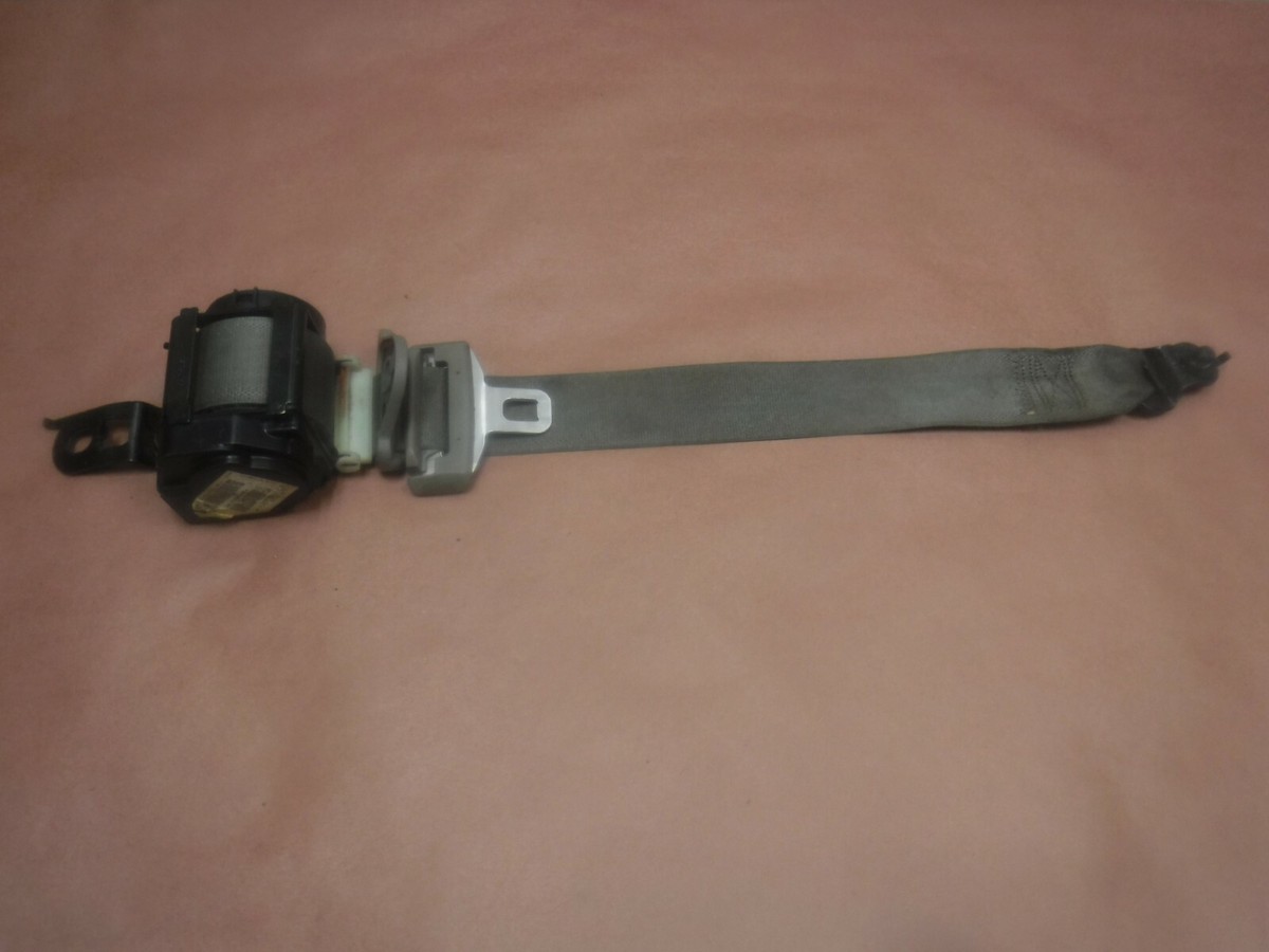 Used OEM Front Passenger Seat Belt For Jeep Grand Cherokee WK (2005-2010) - Gray