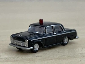 TomyTec Bandai 1/150 1/144 Nissan Datsun 1960 Cedric Police Car Diorama Gundam - Picture 1 of 5