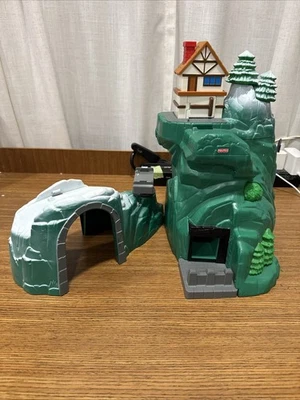 Fisher Price Geotrax Mile High Train Mountain Only Geo trax Зеленый Снег сверху - Изображение 1 из 4