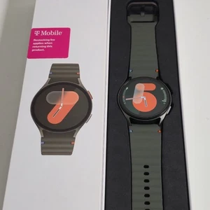 Samsung Galaxy Watch 7 40mm LTE - GPS - WIFI (L305U) Green OPEN BOX T-Mobile - Picture 1 of 5