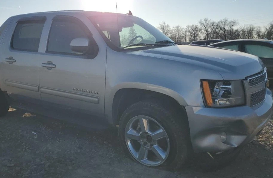 2008-2013 Chevrolet Avalanche 1500 RH Passenger Roof Curtain Airbag OEM - Image 1 of 3