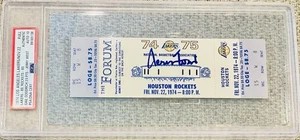 Jerry West NBA LogoMan RIP Signed Gem Mint 10 1974 Lakers Ticket Auto PSA/DNA - Picture 1 of 4