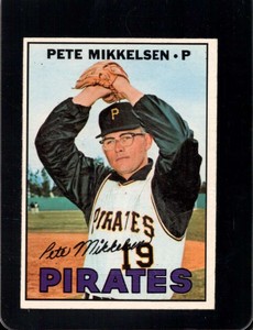 1967 TOPPS #425 PETE MIKKELSEN EXMT PIRATES *X59261