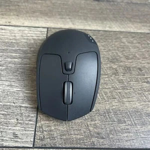 Logitech Triathlon M720 Black Wireless Dual-Mode Scrolling High-Precision Mouse - Picture 1 of 8