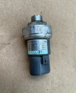 TOYOTA DENSO 443440-0050 PRESSURE SWITCH A/C AIR CONDITION OEM - Picture 1 of 4