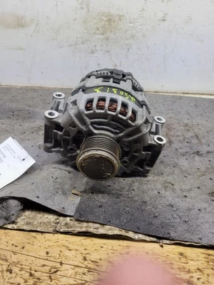 Генератор переменного тока Bosch производитель подходит для гольфа 15-19 1643197 - Изображение 1 из 4