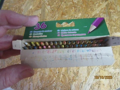 Crayola 36 Coloured Pencils unused. - Image 1 of 3