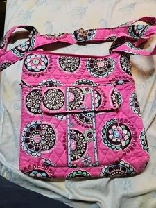 Vera Bradley Schultertasche Handtasche Blütenblatt rosa gesteppt Blumen Muster im Ruhestand - Bild 1 von 5