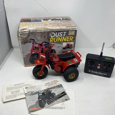 1980s Honda ATC 250R 3 Wheeler Dust Runner RC Remote Control Shinsei Great - Image 1 of 4