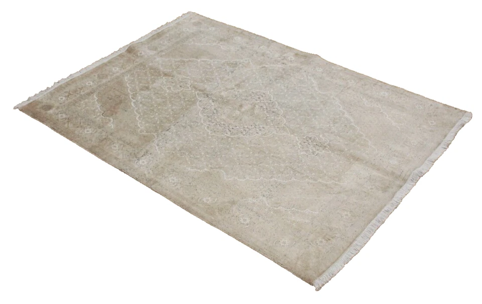 Vintage Tabrize | 4'8" x 6'6" Traditional Hand-Knotted Wool Area Rug | 300+ KPSI - Image 1 of 4