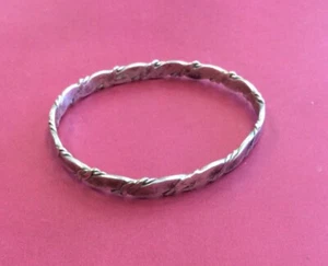 Handgefertigtes Sterlingsilber Armband 2,75" Durchmesser. Wt. 17,8 Gramm - Bild 1 von 4