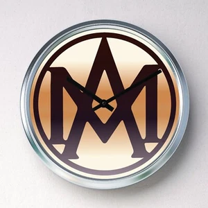 ASTON MARTIN Wanduhr Edelstahl lautlos Quarzwerk Mann Höhle Garage - Bild 1 von 12