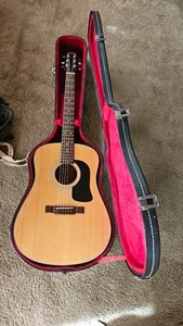 1989 Washburn D-12N acoustic guitar - excellent with pristine hardshell case - Picture 1 of 23