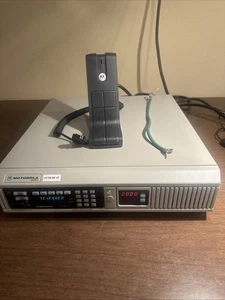 Motorola L20KSS9PW1AN XTL5000 VHF 136 - 174 MHz P25 Astro Consola Base Estación - Imagen 1 de 16