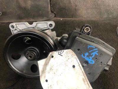 Bomba/motor dirección asistida MERCEDES CLK 98 99 00 01 02 03 Foto 1 de 4