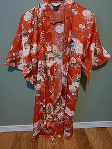 Vintage Japan Made ICHI BAN Floral Kimono With Buildings Size Large - Picture 1 of 10