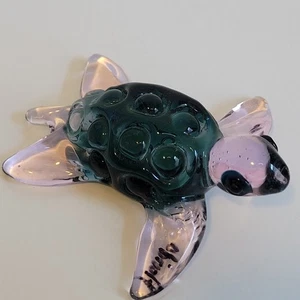 Handgefertigte Glas Baby Meeresschildkröte Figur grün lila Florida Ozean Beschreibung! - Bild 1 von 11