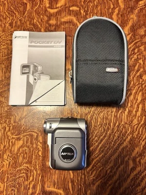 Videocámara digital Aiptek Pocket 4500 con estuche e instrucciones Foto 1 de 4