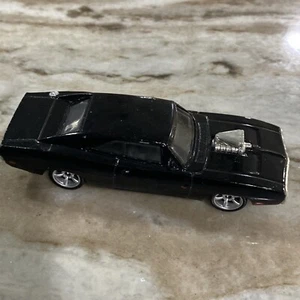 2016 FF001 FCF48 Black ‘70 Dodge Charger R/T Die-Cast Collectable - Picture 1 of 8