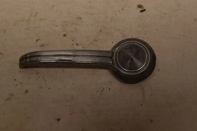 Manijas de puerta interiores interiores GM #5719472 64-72 Chevelle Corvette GTO 442-B16-72 Foto 1 de 2