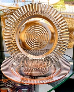 Lot of 2 MacBeth Evans Pink 8" &9" Salad/Dessert Dinner Plate Depression Glass - Bild 1 von 6