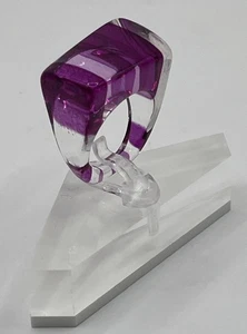 Vtg Mid Century Modern Lucite Acrylic Ring Size 7 Purple Clear - Picture 1 of 12