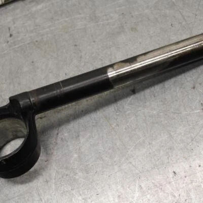 01-06 HONDA CBR600F4I CLIP DERECHO EN MANILLAR BB644 Foto 1 de 4