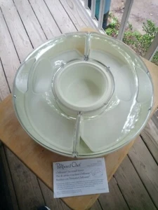 Pampered Chef Chillzanne Covered Round Veggie Fruit Sectional Server Tray # 2791 - Picture 1 of 5