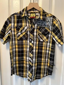 John Cena Boys/Youth Never Give Up Button Up SS Plaid Shirt Size L (10/12) - Picture 1 of 9