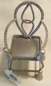 "Silla de metal fundido para muñecas de 12"" - Diseño de cuerda trenzada pesada, plateada, exhibición" - Imagen 1 de 5