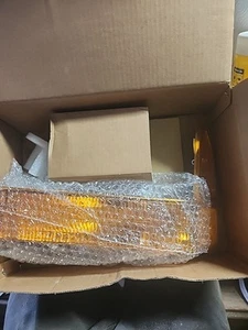 Corner Light For 1999-2001 Ford F-250 Super Duty Driver Side Amber Lens - Picture 1 of 4