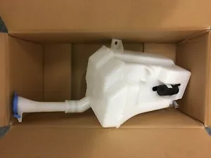 ROVER 75 MGZT WINDSCREEN WASHER BOTTLE, PUMP & SENSOR DMB103030 New Genuine - Picture 1 of 6