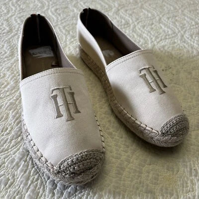 Женская плоская эспадрилья Tommy Hilfiger бежевая с вышитым логотипом размер 11 М - Изображение 1 из 4