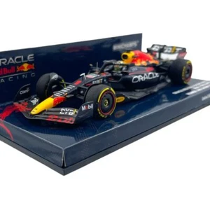 Modellino F1 Minichamps RedBull RB18 M.Verstappen Winner Abu Dhabi Gp 2022 - Foto 1 di 6