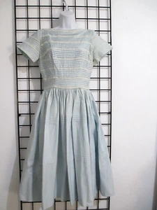 VINTAGE JR FLAIR 🌸SZ 0 / 2 / 34" BUST==BLUE / PIN TUCK BODICE / 50'S DRESS - Picture 1 of 11