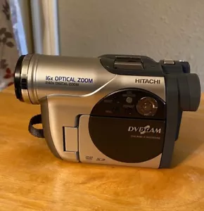 HITACHI DVD CAM 16X Optical Zoom 240X Digital Zoom TESTED - Picture 1 of 16