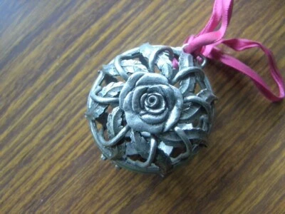 vintage metal rose design pot pourri hanging ball pomander pendant - Image 1 of 4